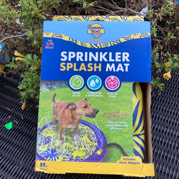 Banana Boat Other - Banana Boat sprinkler splash mat for pets